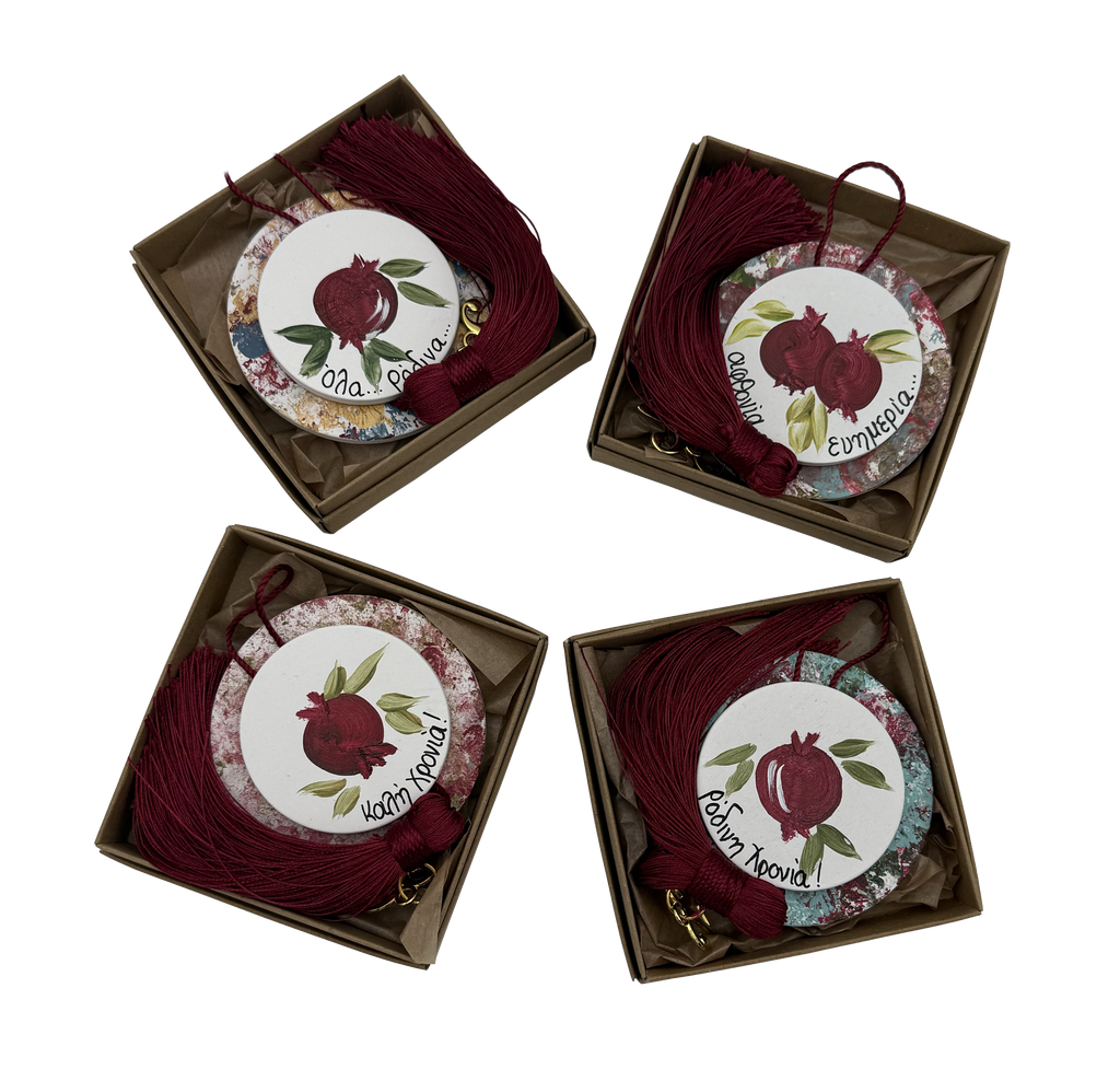 SMALL PENDANT IN A BOX